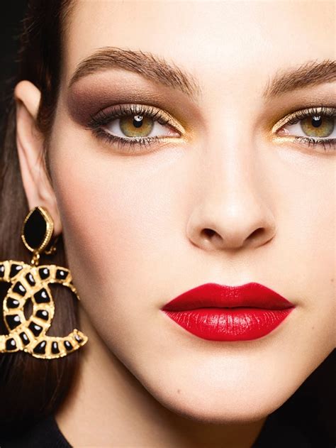 chanel makeup holiday 2019|Chanel Reveals Opulent Holiday 2019 Makeup .